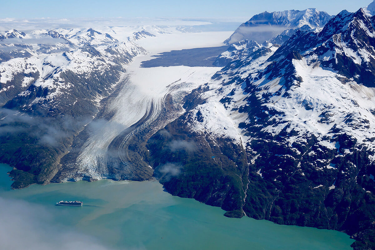 Massive landslide in Glacier Bay